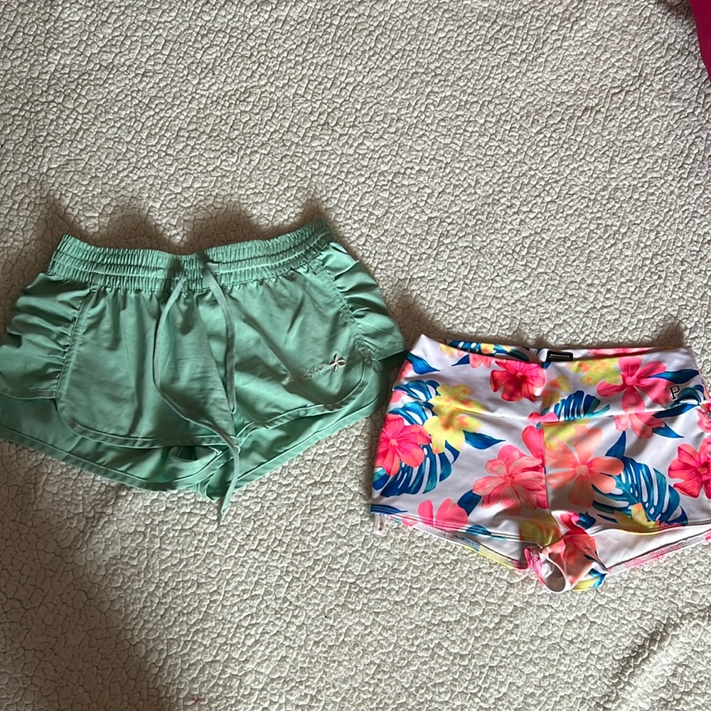 Swim shorts that are adjustable, have been used but are in great condition